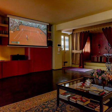 Bohemian Suite Spacious And Central Loft Bologna Bagian luar foto
