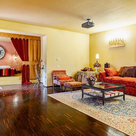 Bohemian Suite Spacious And Central Loft Bologna Bagian luar foto