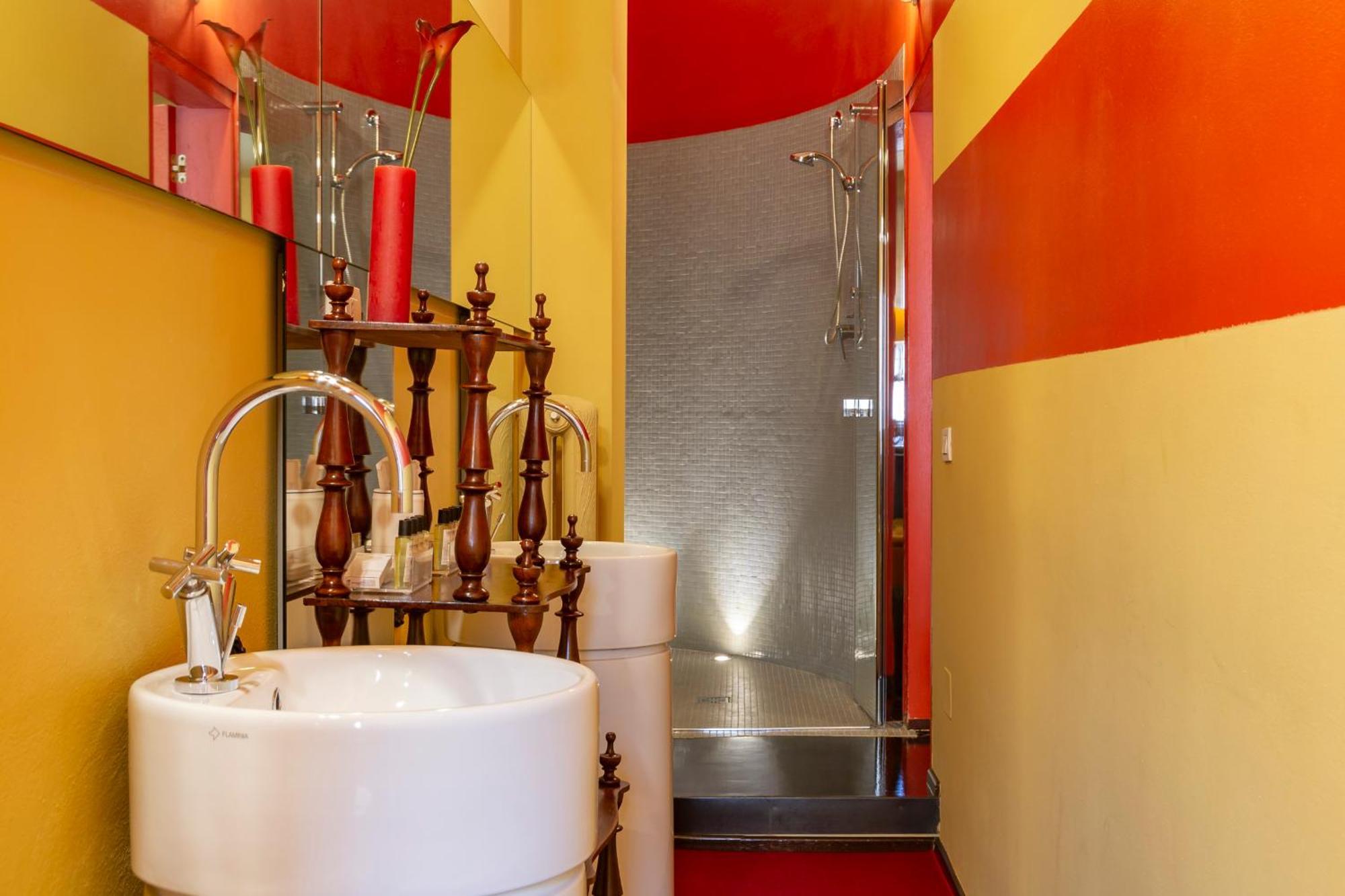 Bohemian Suite Spacious And Central Loft Bologna Bagian luar foto