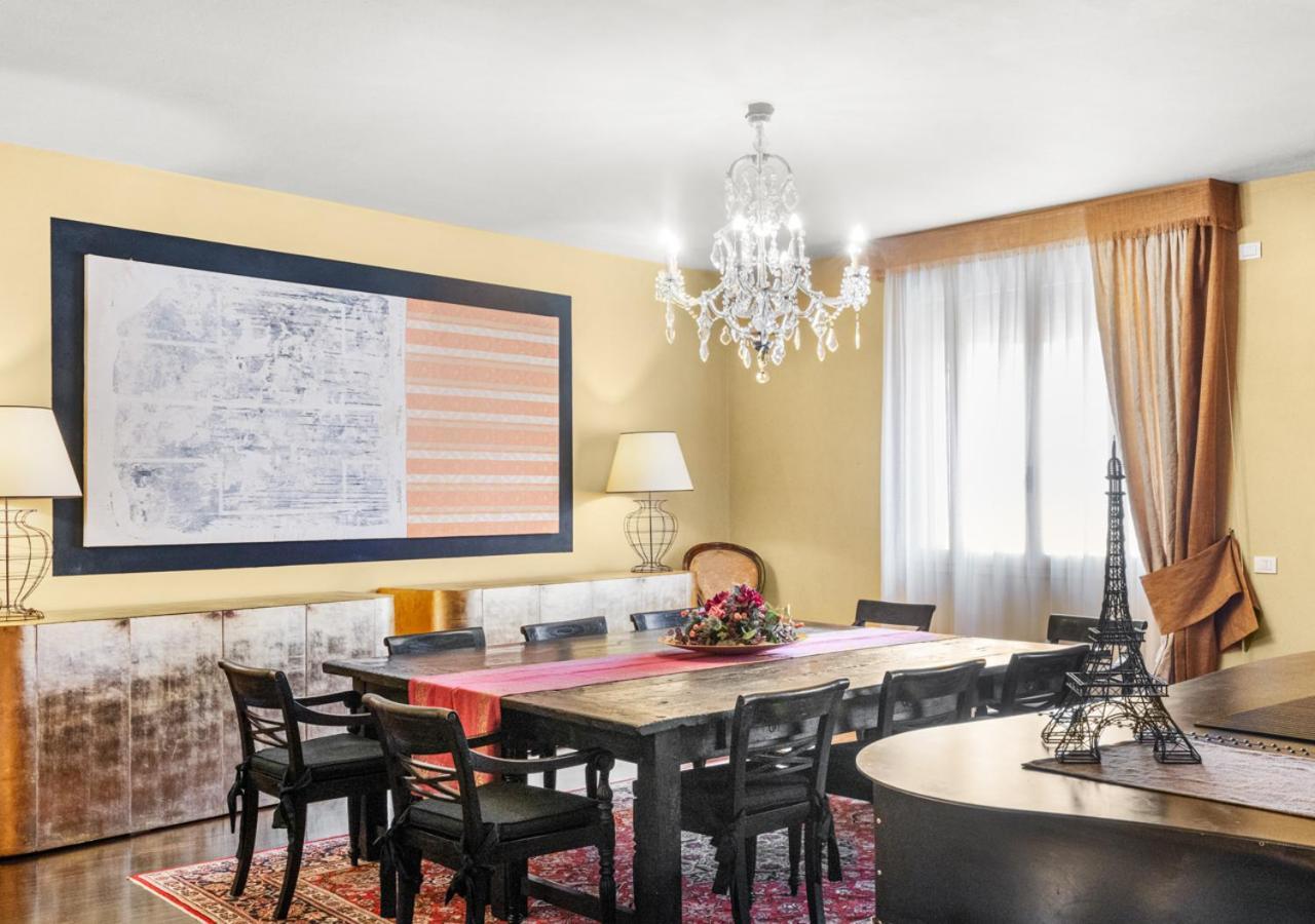 Bohemian Suite Spacious And Central Loft Bologna Bagian luar foto